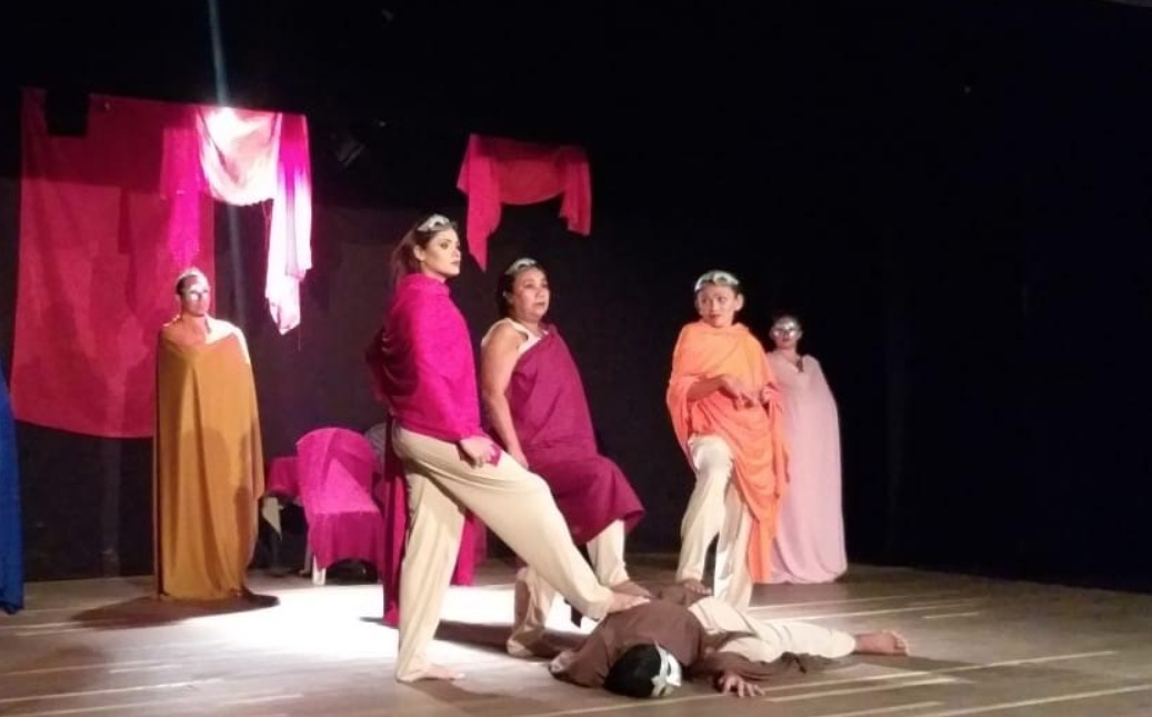 Grupo Experimental de Teatro encena Nós, Medeia no Teatro da Instalação