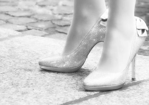 Salto alto: riscos e perigos do uso constante