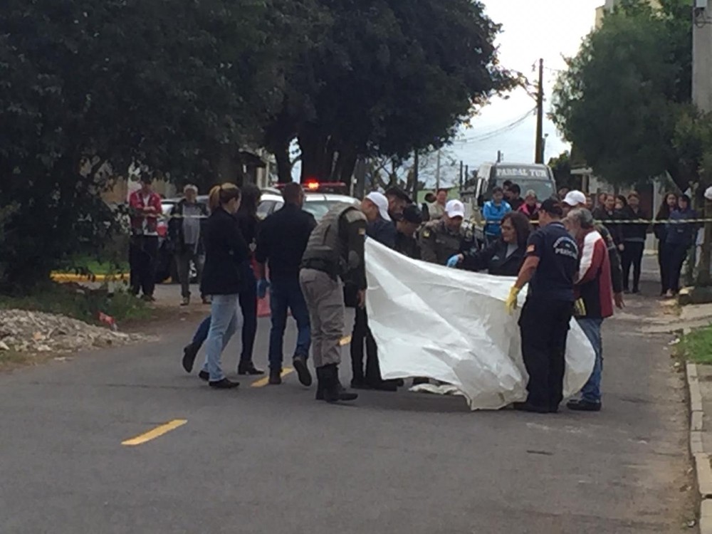 Polícia encontra cabeça e partes do corpo de recém-nascido espalhadas por terreno baldio