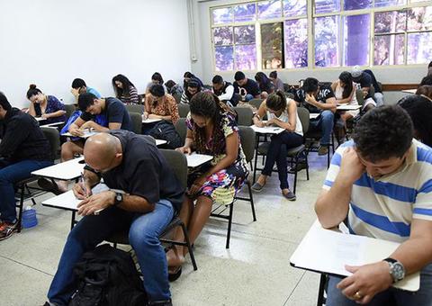 Encceja é aplicado neste domingo em 611 municípios brasileiros