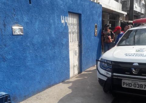 Homem tem casa invadida e é executado com mais de 20 tiros em Manaus