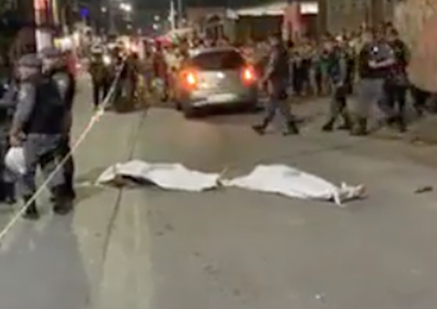 Acidente gravíssimo deixa motoqueiro e garupa mortos em avenida de Manaus 