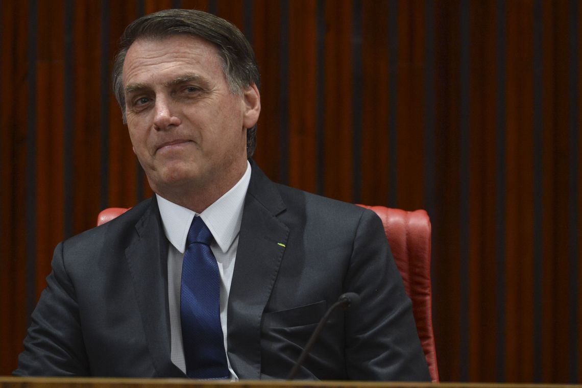Bolsonaro recebe governadores e promete revelar a intenção de países com a Amazônia