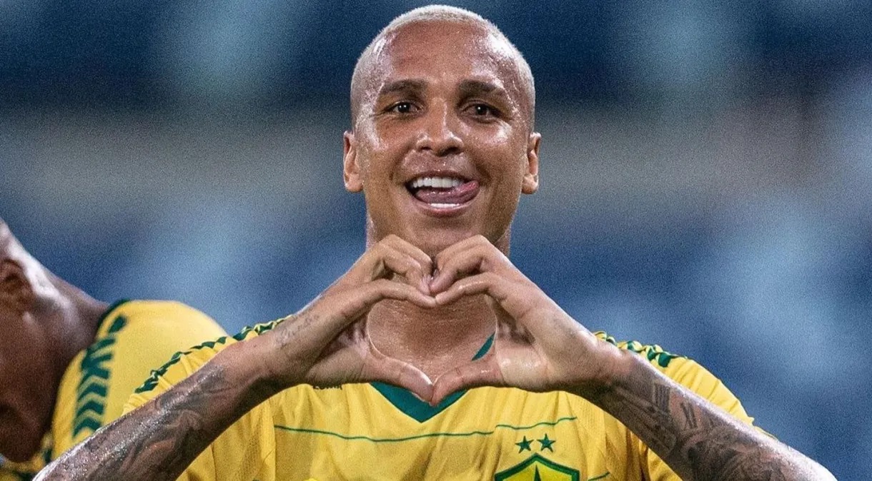 Deyverson é barrado no Cuiabá por motivos disciplinares; entenda