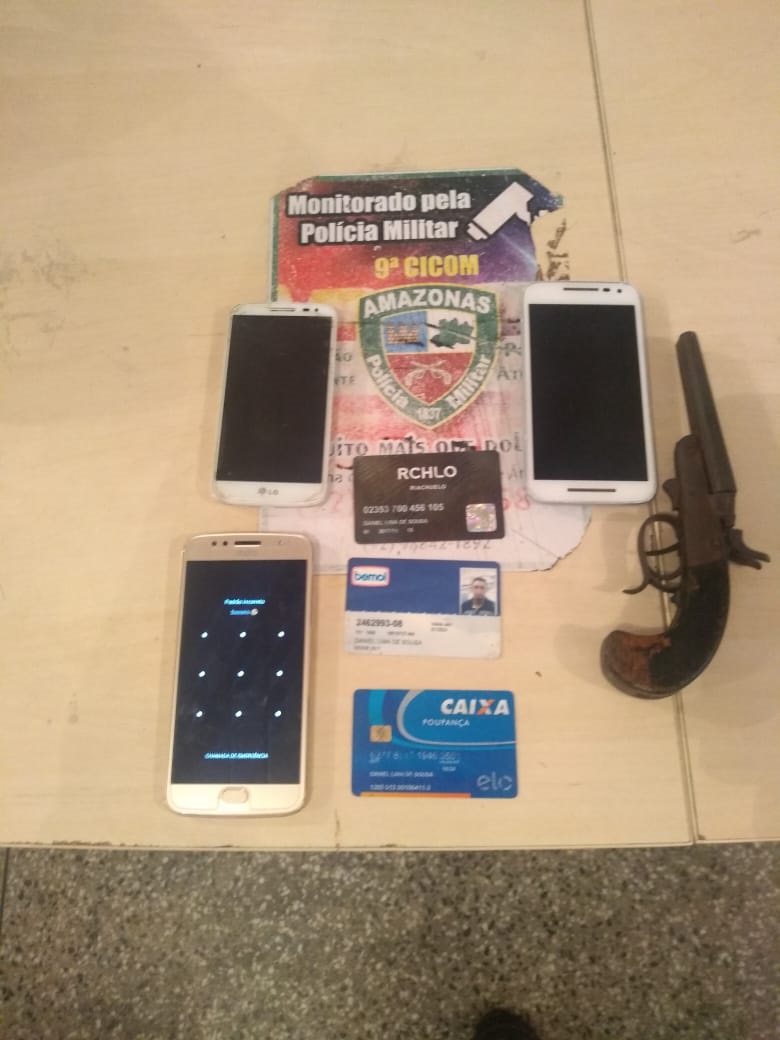 Com arma e celulares, homem é preso após arrastões em área nobre de Manaus