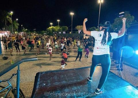 Faixa Liberada movimenta a Ponta Negra com aulas gratuitas de dança nesta quarta