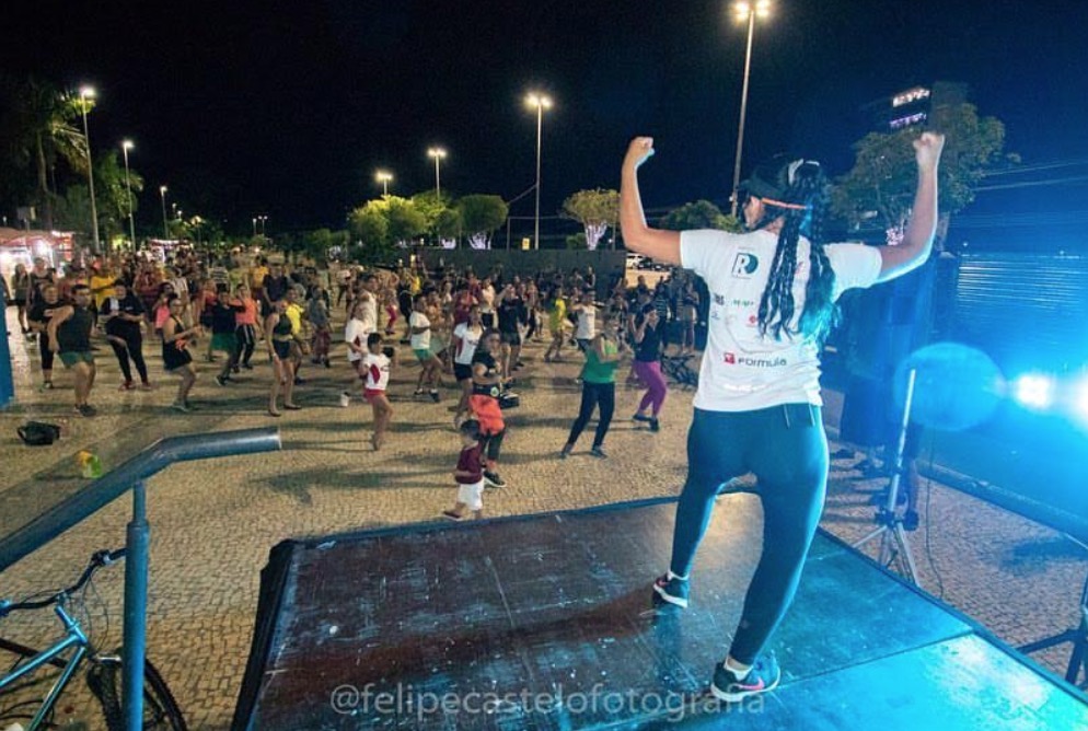 Faixa Liberada movimenta a Ponta Negra com aulas gratuitas de dança nesta quarta