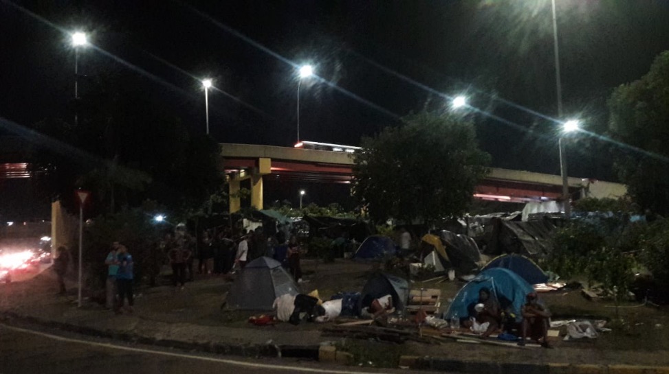 Mais de 500 venezuelanos são retirados da Rodoviária de Manaus pelas Forças Armadas