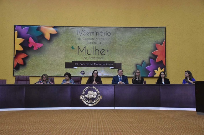 MP realiza seminário e audiência pública sobre violência de gênero feminino em Manaus