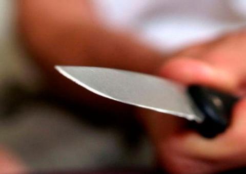 Em Manaus, mototaxista é esfaqueado por assaltantes ao cair em emboscada