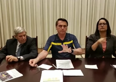 Em live, Bolsonaro apoia indulto de natal a policiais militares presos