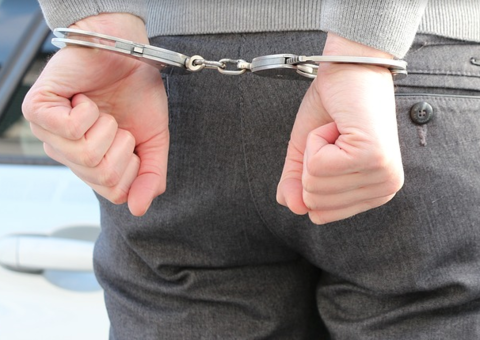 CCJ aprova pena maior para quem matar idoso