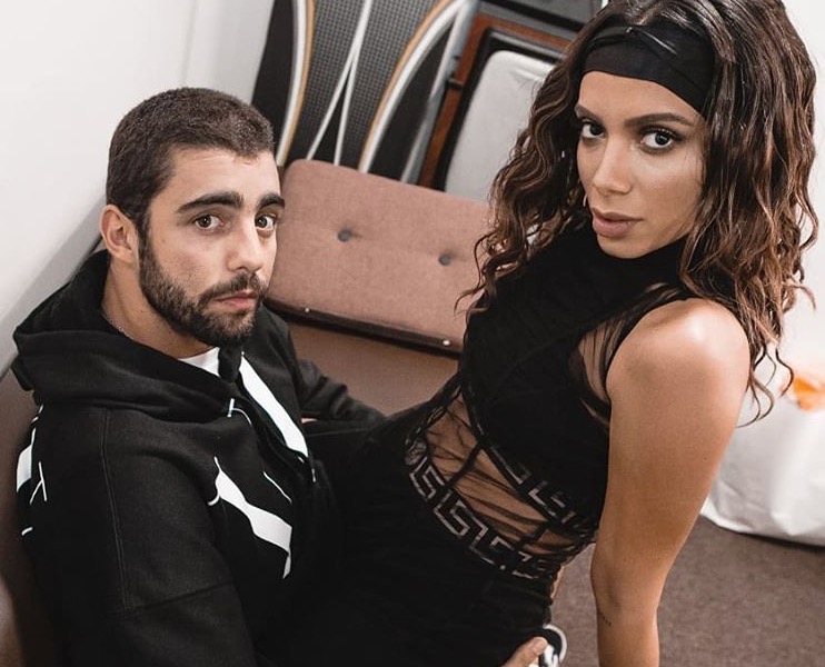 Anitta e Pedro Scooby terminam namoro 