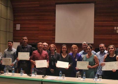 Nilton Lins Manacapuru celebra a primeira formatura