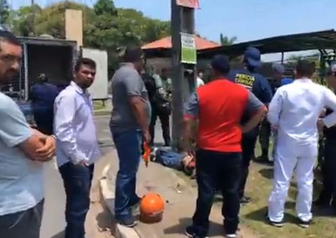 Acidente: Mototaxista morre após colidir contra poste de energia em Manaus