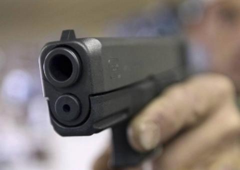 Homem é baleado dentro de estacionamento em área nobre de Manaus