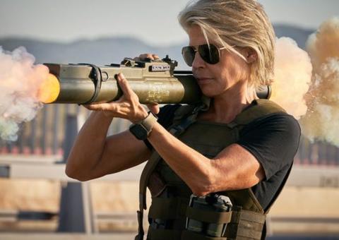 Sarah Connor quebra tudo no novo trailer de O Exterminador do Futuro 6