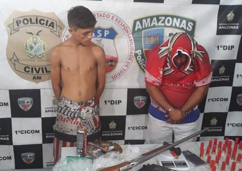 Dupla é presa com armas e drogas em bairro da Zona Sul de Manaus