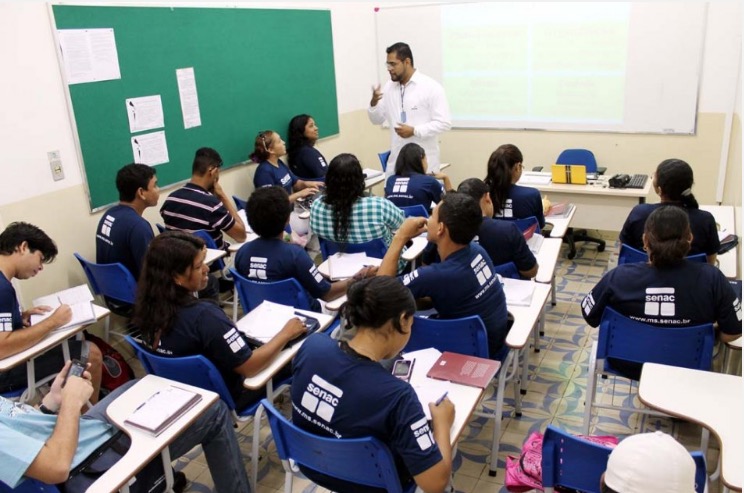Em Manaus, parceria entre Sesc e Cetam oferta cursos de qualificação profissional