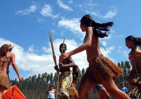 Mulher é condenada por induzir adolescentes indígenas à prostituição no Amazonas