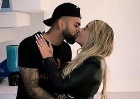Rafaella Santos e Gabigol assumem namoro publicamente com foto aos beijos