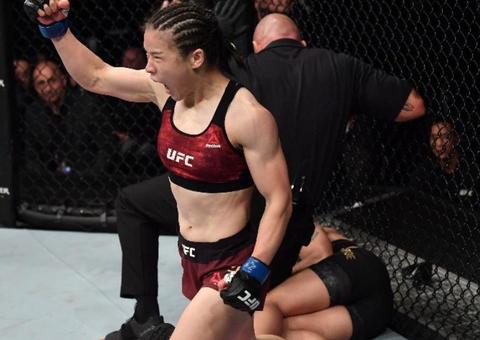 UFC: Jéssica Andrade é nocauteada por chinesa aos 42 segundos do 1º round