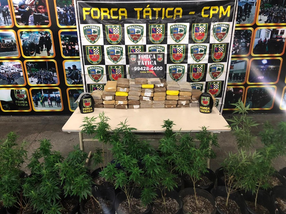 Polícia descobre casa que funcionava como depósito de drogas em Manaus