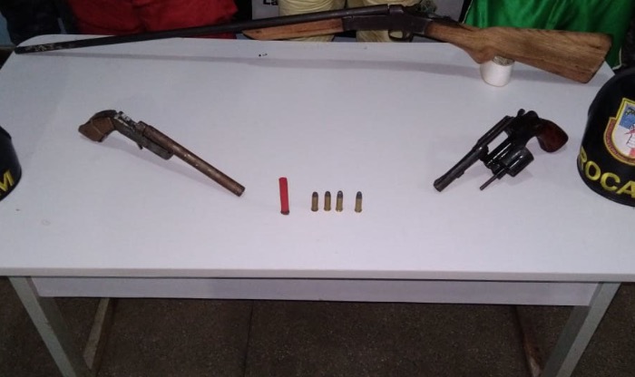 Suspeito de liderar assaltos e ameaçar moradores é preso com comparsas no Amazonas