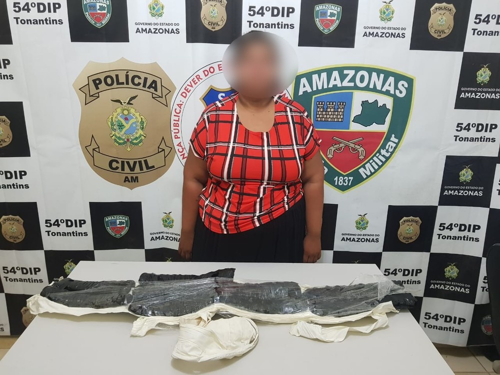 Com bagagem abarrotada de drogas, mulher é presa tentando pegar barco para Manaus