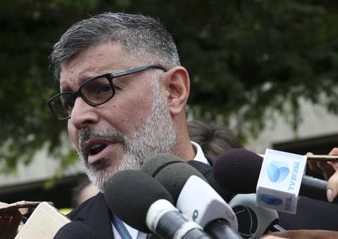 "Dez dias sem ouvir besteiras", diz Frota sobre afastamento de Bolsonaro 