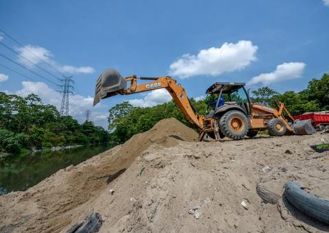 Igarapés de Manaus recebem trabalho preventivo para evitar ocorrências em período de chuva
