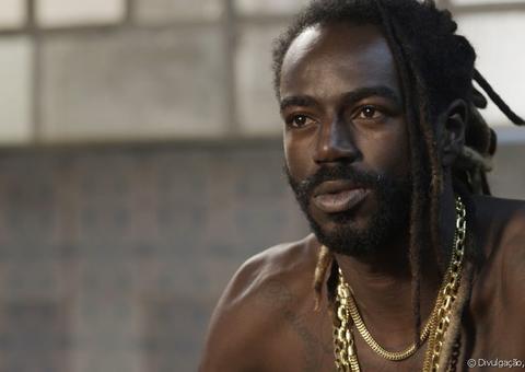 Ator diz a jornalista que engravidou melhor amiga “sem querer”