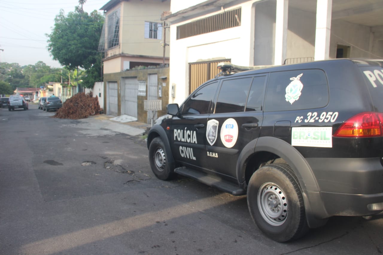 Homem morre ao ser baleado no peito em circunstâncias misteriosas em Manaus