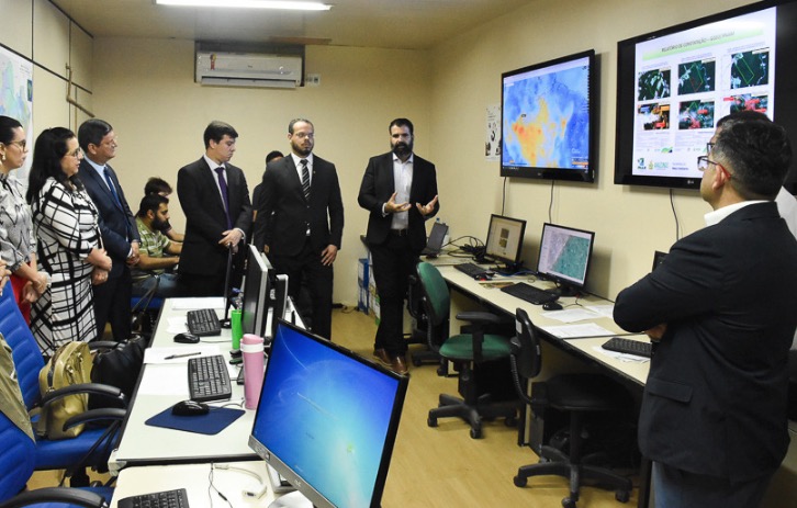 MP inspeciona Ipaam em busca de punições a responsáveis por queimadas no Amazonas