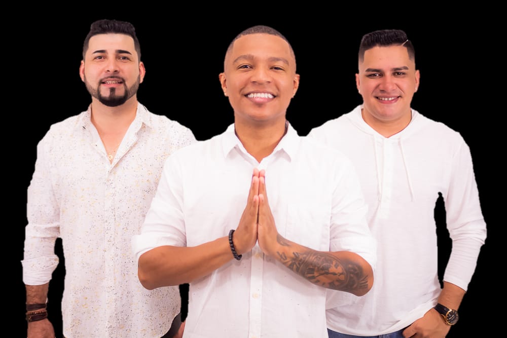 'Eu tô Carente' celebra feriado em Manaus com samba, pagode e open bar