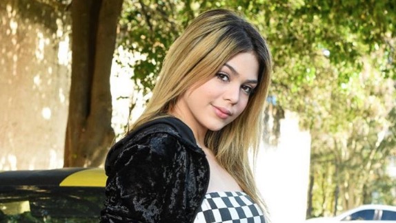 Melody revela que gastava 2 salários mínimos por semana em fast food