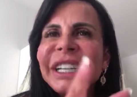 Gretchen expulsa seguidora após mulher criticar Thammy Miranda: 'Vai morrer mulher'