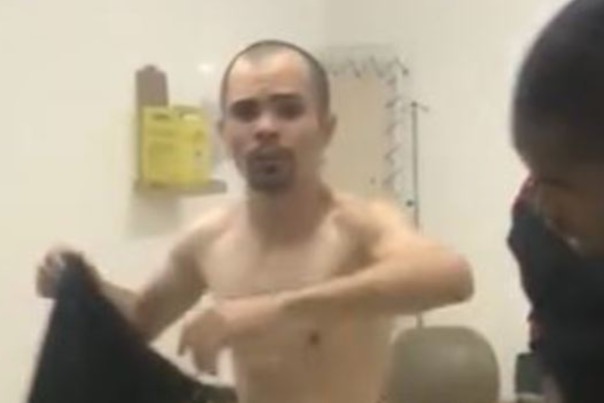 Champinha lidera rebelião e faz enfermeiro refém em Unidade de Saúde