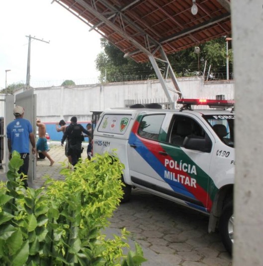 Adolescentes provocam incêndio e fazem tumulto no Dagmar Feitosa em Manaus