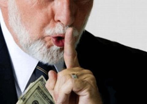 Mais de 2 mil estudantes no Amazonas são patrocinados por sugar daddies, diz pesquisa