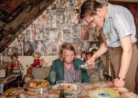 'O Bar Luva Dourada'  e 'O Corpo é Nosso' são as estreias desta semana no Cine Casarão