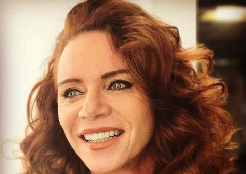 Jornalista da GloboNews, Leilane Neubarth posta foto rara com a mulher