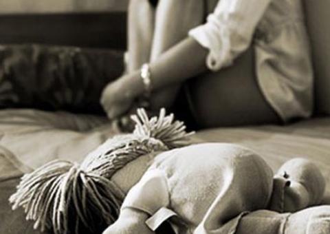 Pai é preso após alugar casa para estuprar e torturar a própria filha