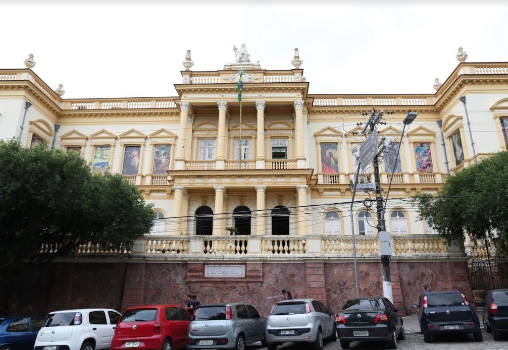  Palácio da Justiça recebe 'Poemas cantados' neste domingo