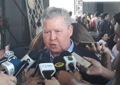 Prefeito faz leitura do 'Pacto das Cidades Amazônicas’ em Manaus