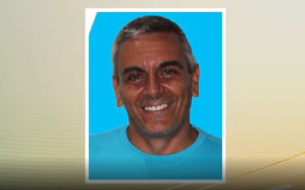 Morre homem baleado na cabeça na frente do filho após tentativa de assalto