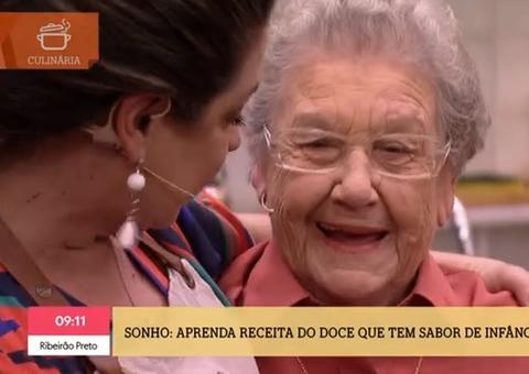  Palmirinha vai às lágrimas durante 'É de Casa'  