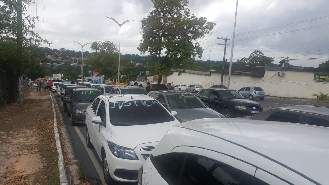 Revoltados com morte de colega, motoristas de app mandam recado para criminosos em Manaus