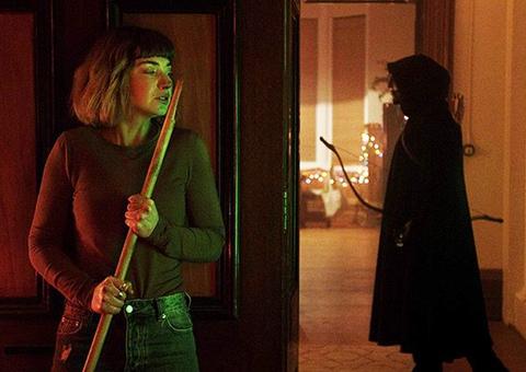 Noite de natal vira banho de sangue no trailer do terror Black Christmas