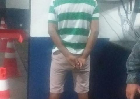 Após se entregar a pedido da mãe, adolescente confessa que esfaqueou motorista de app em Manaus